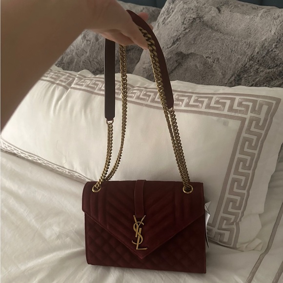 Yves Saint Laurent Medium Monogramme Quilted bag - Picture 6 of 8